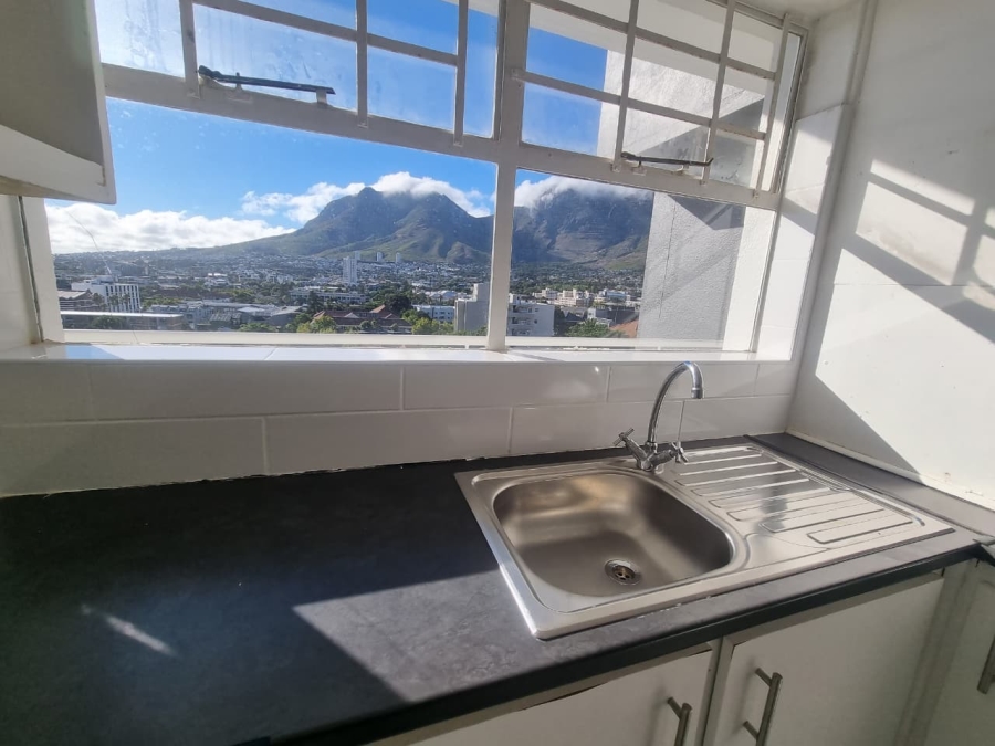 To Let 1 Bedroom Property for Rent in Tamboerskloof Western Cape